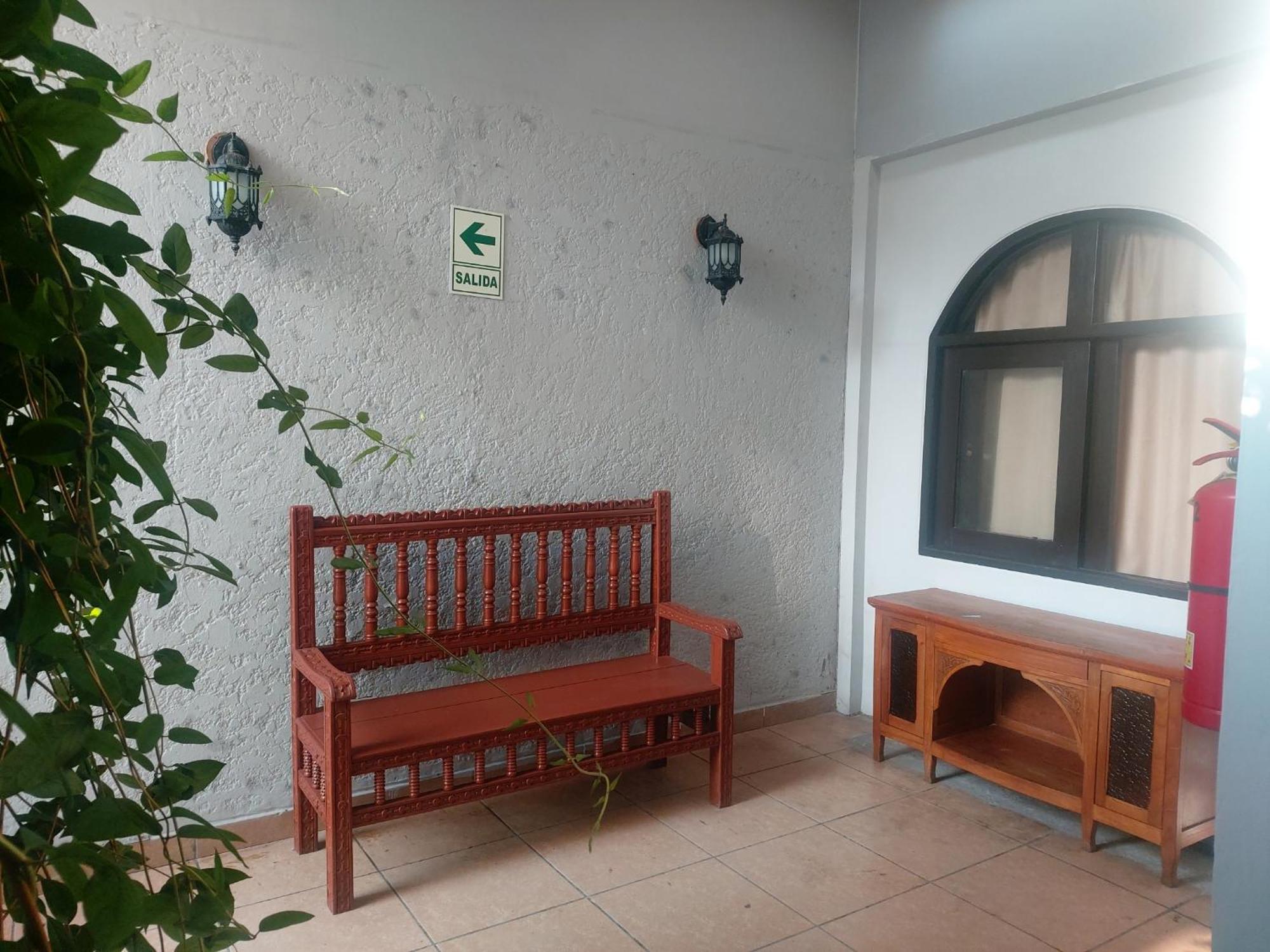 Global Family Backpackers Hostel Lima Exterior photo