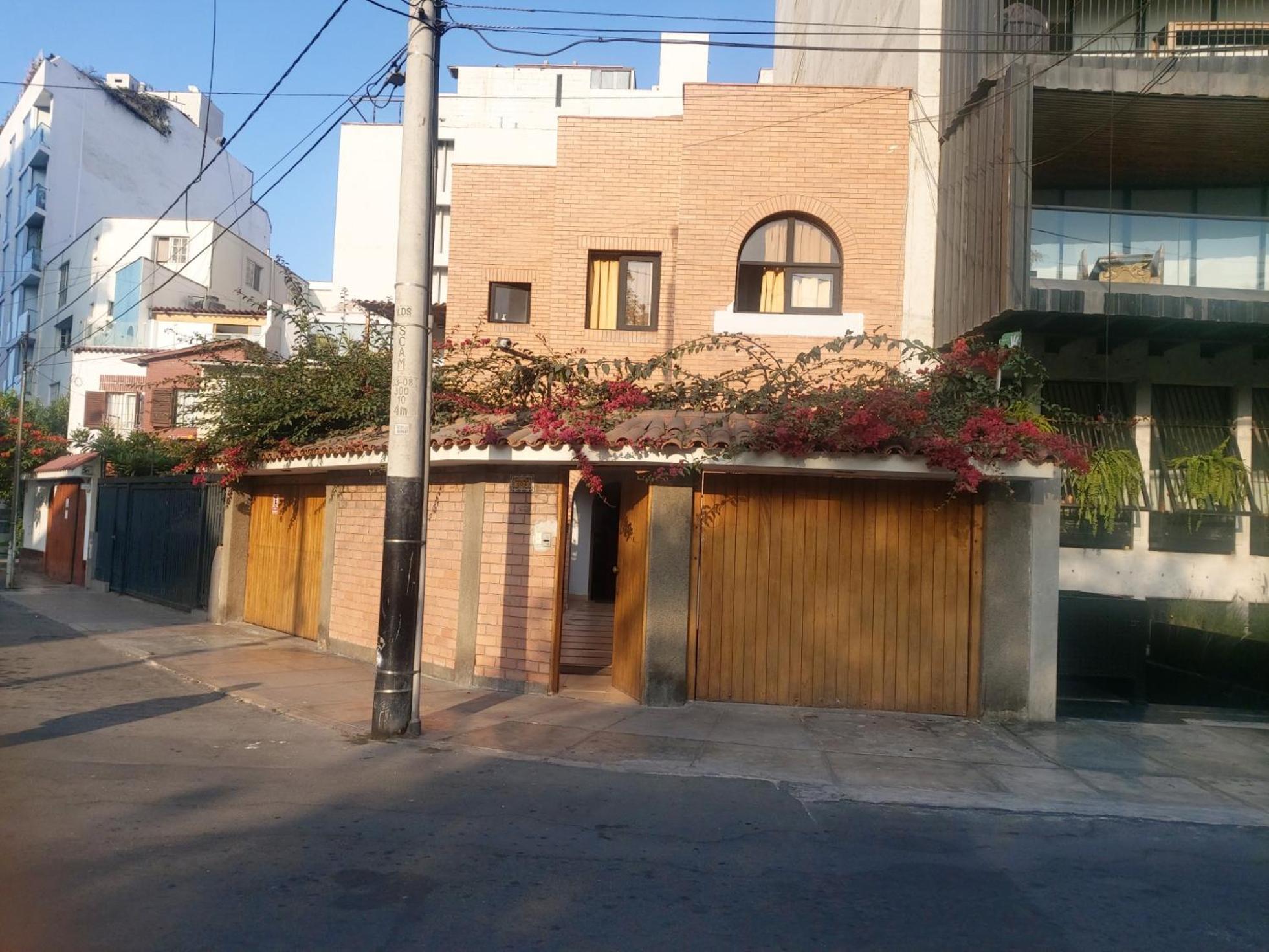 Global Family Backpackers Hostel Lima Exterior photo